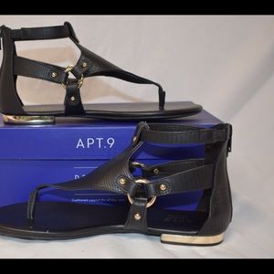 Black Sandals Gladiator Size 8 NEW in box